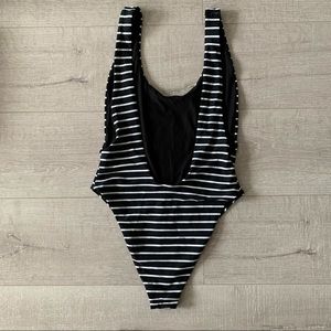 Aerie scoop neck stripe bathingsuit or bodysuit M
